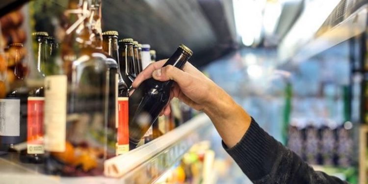 Alkol ve sigarada otomatik enflasyon farkı yansıtılmayacak