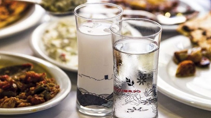 Alkole yeni zam: Rakı, votka ve viski fiyatları uçtu