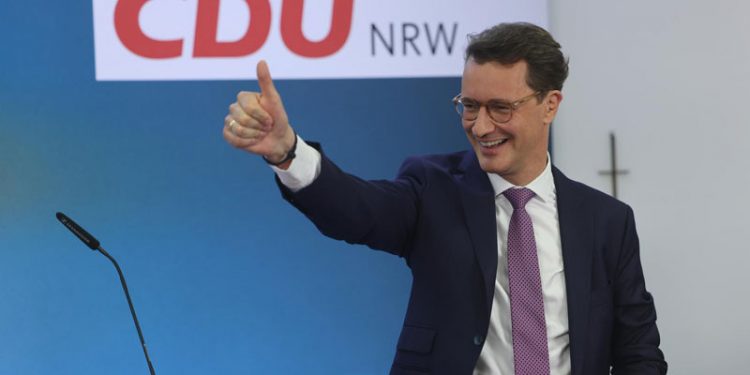 Almanya'nın Kuzey Ren Vestfalya eyaleti seçimlerinde CDU zaferini ilan etti