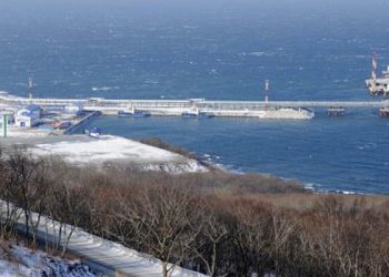 Alıcı bulamayan 62 milyon varil Rus ham petrolü denizlerde bekliyor