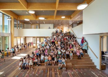 Amsterdam’ın en güzel mimari tasarım ödülü “Dünya Vatandaşı Okulu”nun