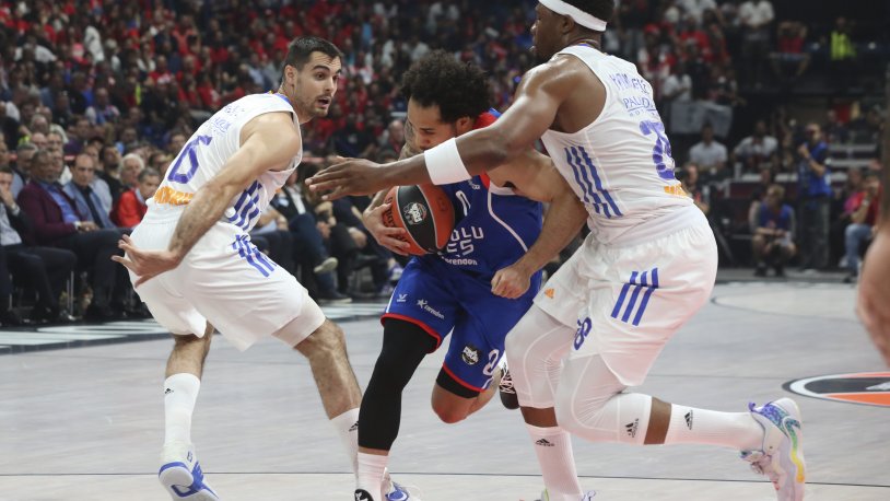 Anadolu Efes, üst üste 2. kez Avrupa'nın en büyüğü oldu