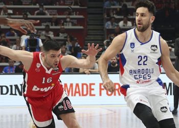 Anadolu Efes, Avrupa'da üst üste ikinci kez zirveye çıkmanın peşinde