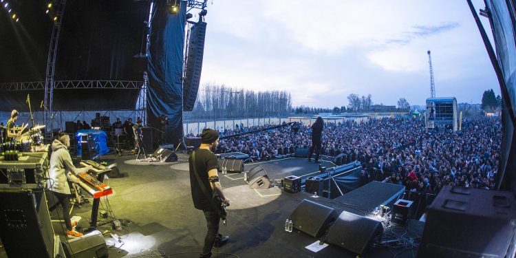 Anadolu Fest: Çabalarımız sonuçsuz kaldı, çekiliyoruz