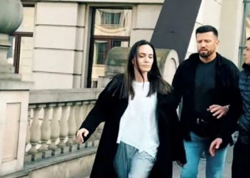Angelina Jolie, Ukrayna'da görüntülendi: Sirenler çalmaya başlayınca apar topar tahliye edildi