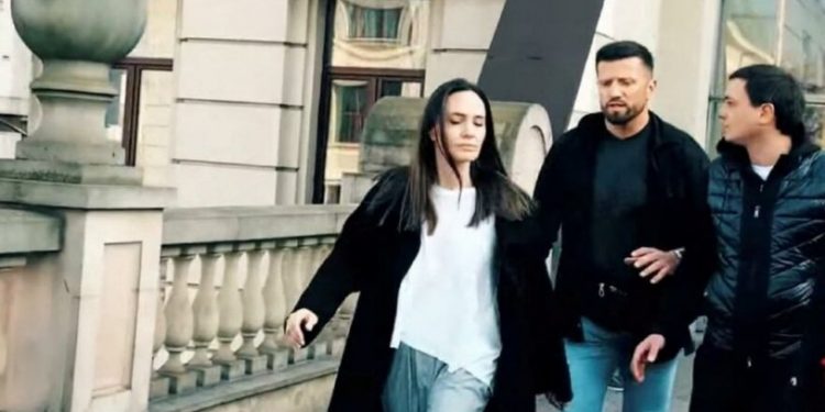 Angelina Jolie, Ukrayna'da görüntülendi: Sirenler çalmaya başlayınca apar topar tahliye edildi
