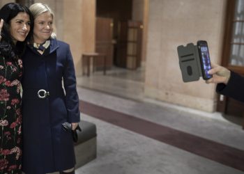 Ankara, İsveç’ten İranlı Kürt milletvekilinin iadesini de istemiş