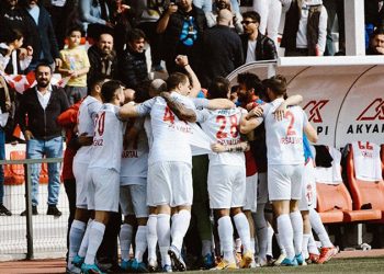 Ankaragücü ve Ümraniyespor Süper Lig’e yükseldi!