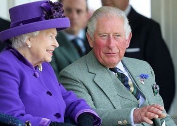 Anket: Britanya genelinde gençler ve etnik azınlıkların monarşiye desteği daha düşük