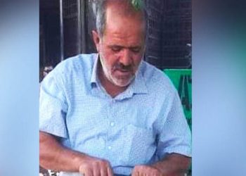 Annesiyle tartışan babasını, balyozla öldürdü