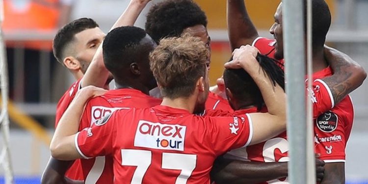 Antalyaspor, sezonu yenilmezlik rekoru ile tamamladı