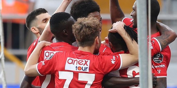 Antalyaspor yenilmezlik rekorunu 15 maça çıkardı