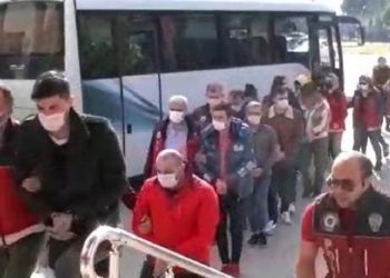 Araç kiralama yoluyla 2 bin kişiyi dolandıran 45 kişi gözaltına alındı