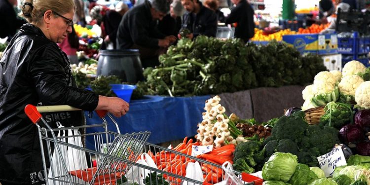 Araştırma: Her 10 seçmenden yedisi TÜİK'in açıkladığı enflasyona inanmıyor