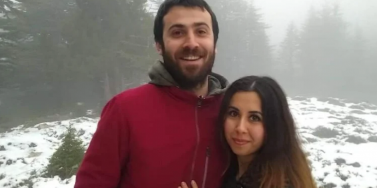 Arkadaşının çığlıklarına koştu, canından oldu