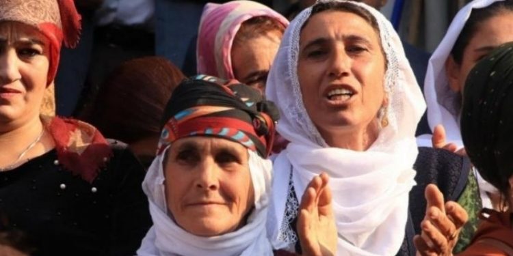 Asimilasyona direnen Kürt kadınlar: Dilimiz kimliğimizdir