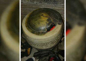 Ayasofya’da tarihi su haznesi ayakkabılık oldu!