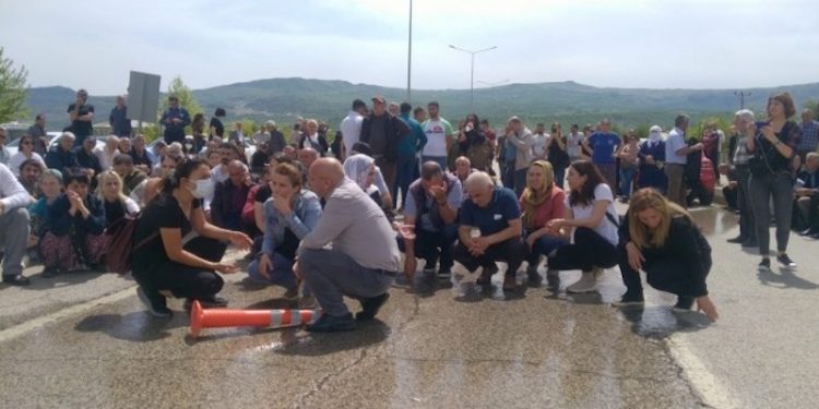 Aysel Doğan'ın cenazesine katılmak isteyen kitleye TOMA'lı müdahale