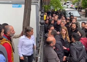 Ayşe Acar Başaran ve HDP'ye destek: Kadınlar bu erkek zihniyeti duvara çivileyecek
