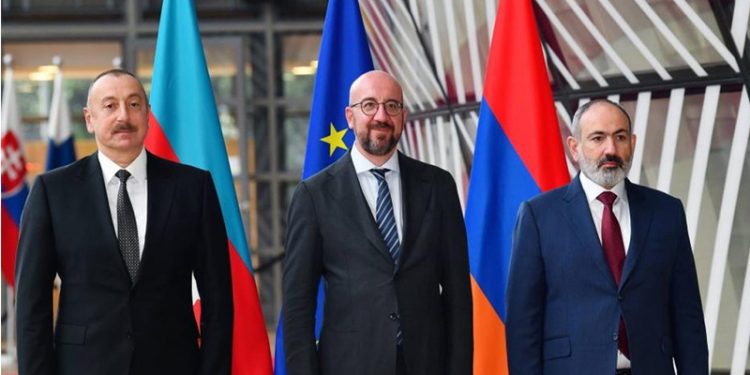 Azerbaycan, Ermenistan ve AB arasındaki toplantı başladı