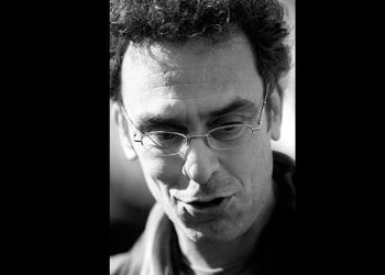 Açık Radyo'nun kurucularından Cem Madra hayatını kaybetti