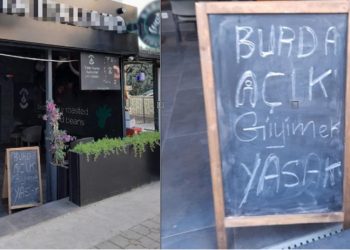 'Açık giyinmek yasaktır’ yazısı bulunan kafeye şortla giren kadın kovuldu