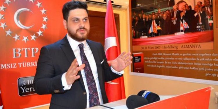 BTP'li Baş'tan Osmanoğlu'na: Dedesinin kaçtığı gemiyle mi geriye dönecek?