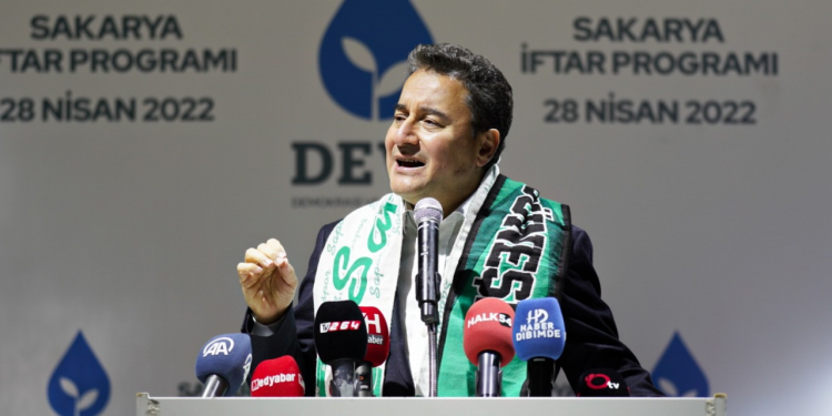 Babacan: 2002-2015 arasında iyi şeyler yaptık; o dönem ekonominin başında ben vardım