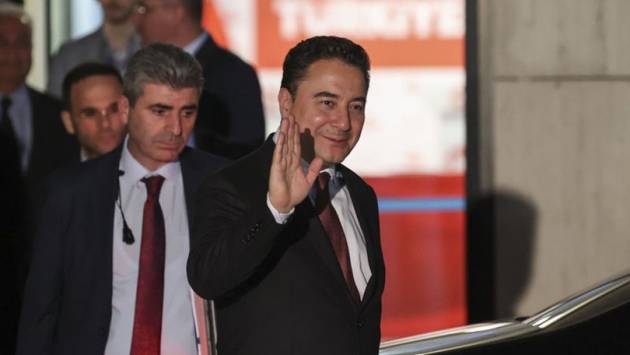 Babacan: Dün bir KHK mağduru daha canına kıydı