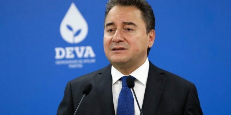 Babacan, yasak evraklarını açıklayarak Erdoğan'a meydan okudu: Elinizden geleni ardınıza koymayın!...