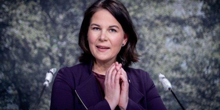 Baerbock: Rusya'nın devam ettirdiği savaş yüzünden küresel açlık krizi kapıda