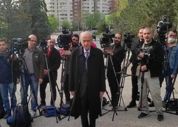 Bahçeli: Zelenskiy'nin Türkiye Cumhuriyeti hükumetine çok saygılı bir üslup kullanması lazım