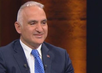 Bakan Ersoy'dan müzik kısıtlaması yorumu: Yaşam tarzına müdahale gibi algılatılması bencil ve sinsice