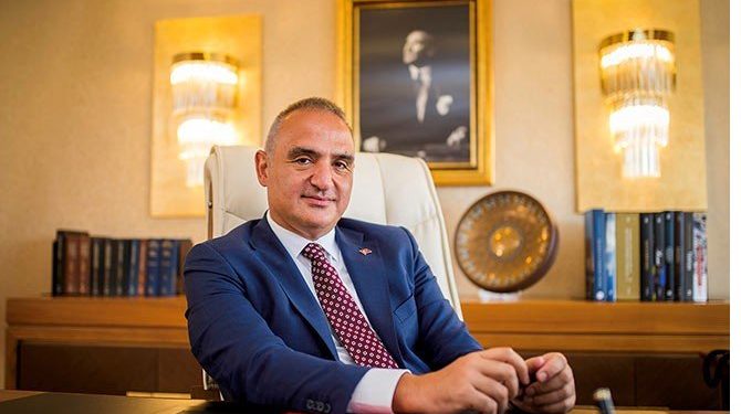 Bakan Ersoy’dan müzik yasağı yorumu: Yaşam tarzına müdahale denilmesi sinsice