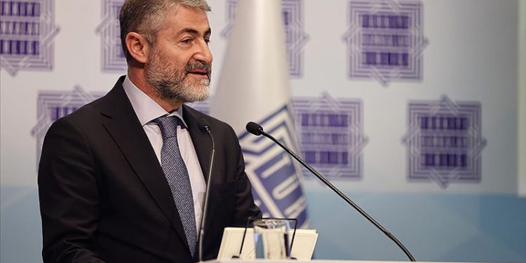 Bakan Nebati: Enflasyonun geçici nitelikte olduğunu düşünüyoruz