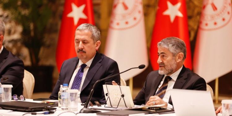 Bakan Nebati: İhtiyaç halinde farklı enstrümanları etkin bir şekilde devreye alarak enflasyonla mücadelemizden asla taviz vermeyeceğiz