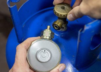 Bakan Nebati'nin 'Ekonomimiz büyüyor' dediği dakikalarda bir zam haberi daha geldi