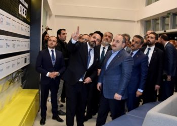 Bakan Varank: 'Arap yatırımcı neden geliyor' demek faşizmdir