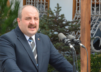 Bakan Varank: Kazan-kazan anlayışıyla Almanya ile ilişkilerimizi daha ileriye taşımak istiyoruz