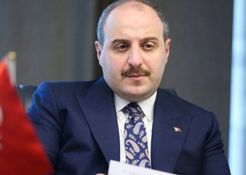 Bakan Varank: ‘Uzay lüks değil, ben gidemem klostrofobim var’