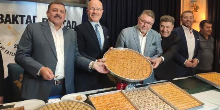 Baklava üreticileri: Stokçularla mücadele için fıstıklı baklava üretmeyeceğiz