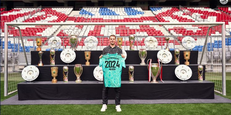 Bayern Münih, Manuel Neuer'in sözleşmesini uzattı