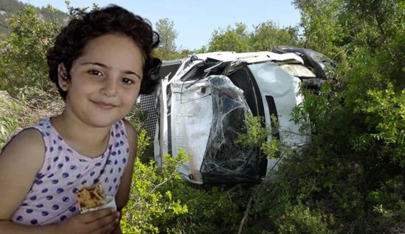 Bayram ziyareti yolunda kaza: 8 yaşındaki Erva öldü