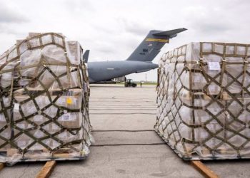 Bebek maması sıkıntısı çeken ABD'ye Avrupa'dan ilk sevkiyat