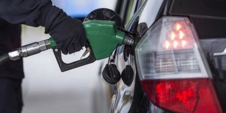 Benzine 1 lira 3 kuruşluk bir zam daha geliyor