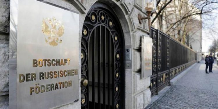 Berlin Büyükelçiliği: "Almanya'daki Rus gazetecilere saldırı girişimi önlendi"