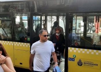 Bilim Kurulu Üyesi Prof. Dr. Yavuz: Ben toplu taşımada maske kullanmaya devam ediyorum