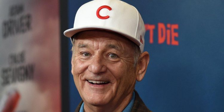 Bill Murray, sette uygunsuz davranış nedeniyle şikayet edildiğini kabul etti