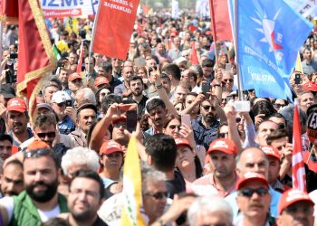 Binlerce işçi 1 Mayıs’ta alanlardaydı: ‘Bu düzeni birlikte değiştireceğiz’