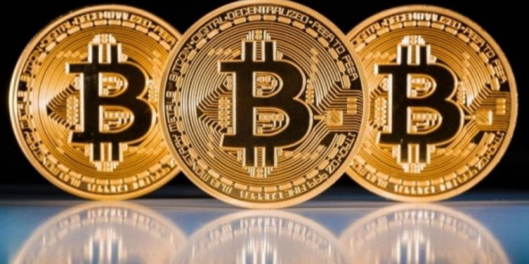 Bitcoin, sert çakıldı: Son bir yılın dip seviyesi!